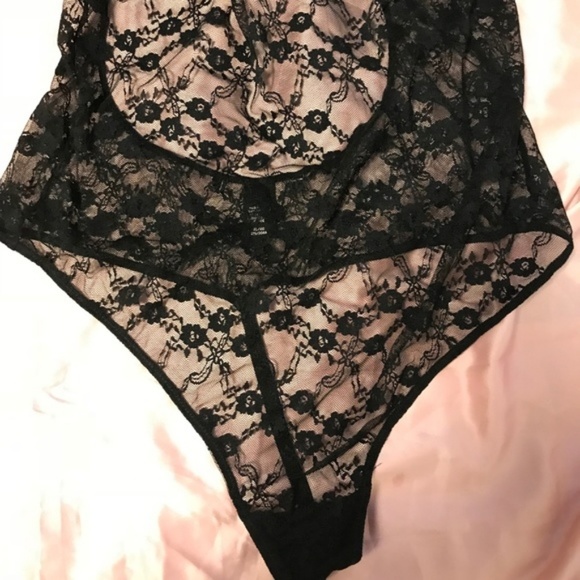 VS Black Plunge Neck Lace Teddy Slip Cross Back - Picture 5 of 6